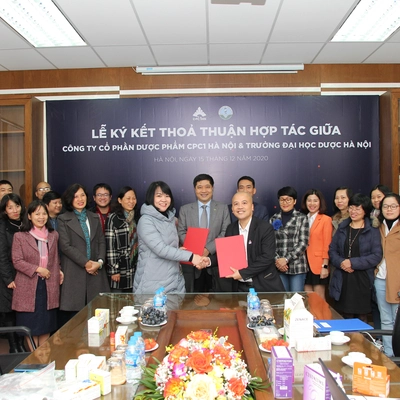 Lễ ký thỏa thuận hợp tác giữa Trường Đại học Dược Hà Nội và Công ty Cổ phần Dược phẩm CPC1 Hà Nội