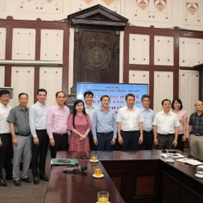 Thứ trưởng Bộ Y tế -Trần Văn Thuấn  thăm và làm việc  tại trường Đại học Dược Hà Nội