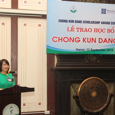 Chong Kun Dang – Kochon Foundation Scholarship Awards Ceremony for the outstanding students of Hanoi University of Pharmacy.