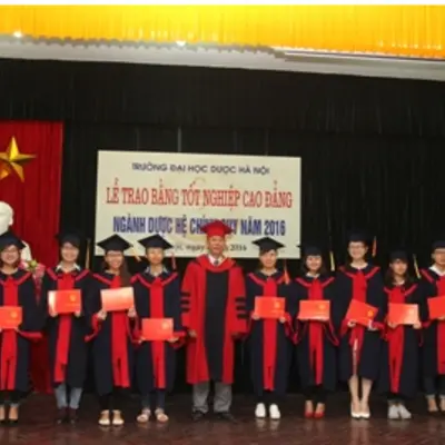 Graduation and Degree of Associate in Pharmacy Awarding Ceremony in 2016