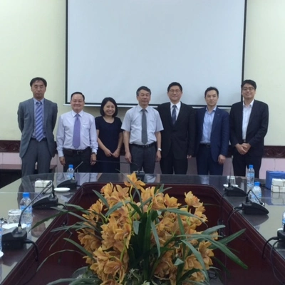 Đoàn Lãnh đạo cấp cao Tập đoàn Chong Kun Dang Pharmaceutical Corporation đến thăm và làm việc với Lãnh đạo Trường ĐH Dược Hà Nội
