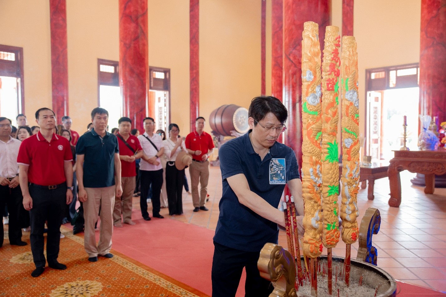 CÔNG ĐOÀN TRƯỜNG ĐẠI HỌC DƯỢC HÀ NỘI THAM GIA CÁC HOẠT ĐỘNG Ý NGHĨA NHÂN DỊP KỶ NIỆM 50 NĂM NGÀY GIẢI PHÓNG MIỀN NAM THỐNG NHẤT ĐẤT NƯỚC CÙNG KHỐI THI ĐUA SỐ 2 - CÔNG ĐOÀN GIÁO DỤC VIỆT NAM